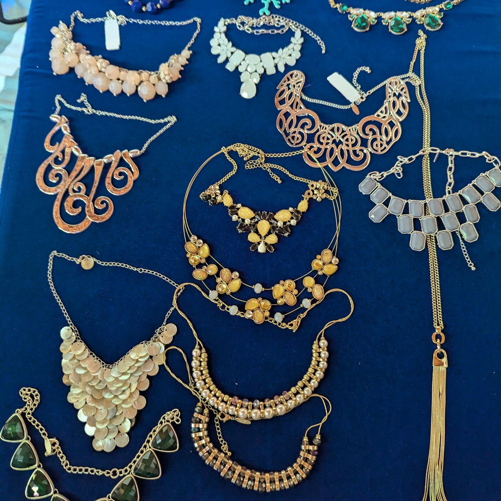 Elegant Lot Of Estate Costume Jewelry, Total Of 16 Necklaces